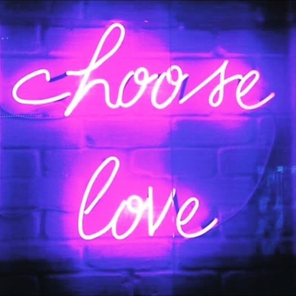 Meet your Posher, Renee - Picture 1 of 1